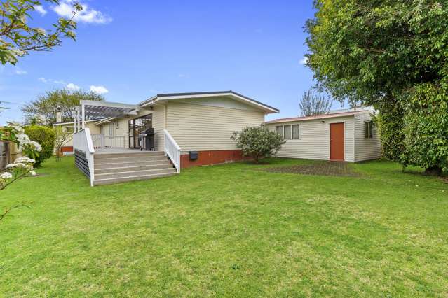 93 Mcleod Road Te Atatu South_2