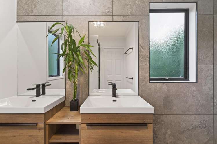 51B Meadowland Street Matua_11