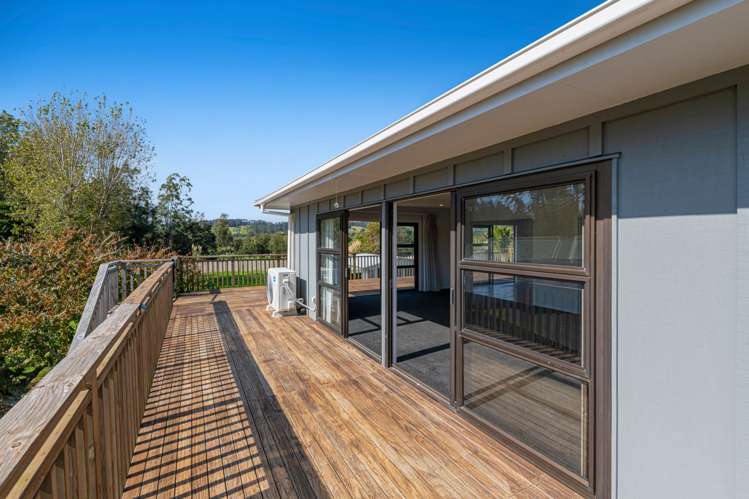 29 Parakai Avenue Parakai_4