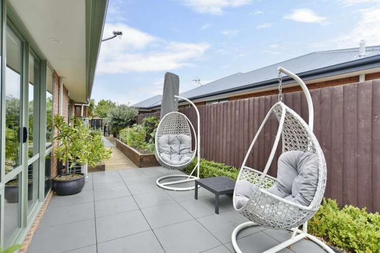 1 Kohi Drive Parklands_25