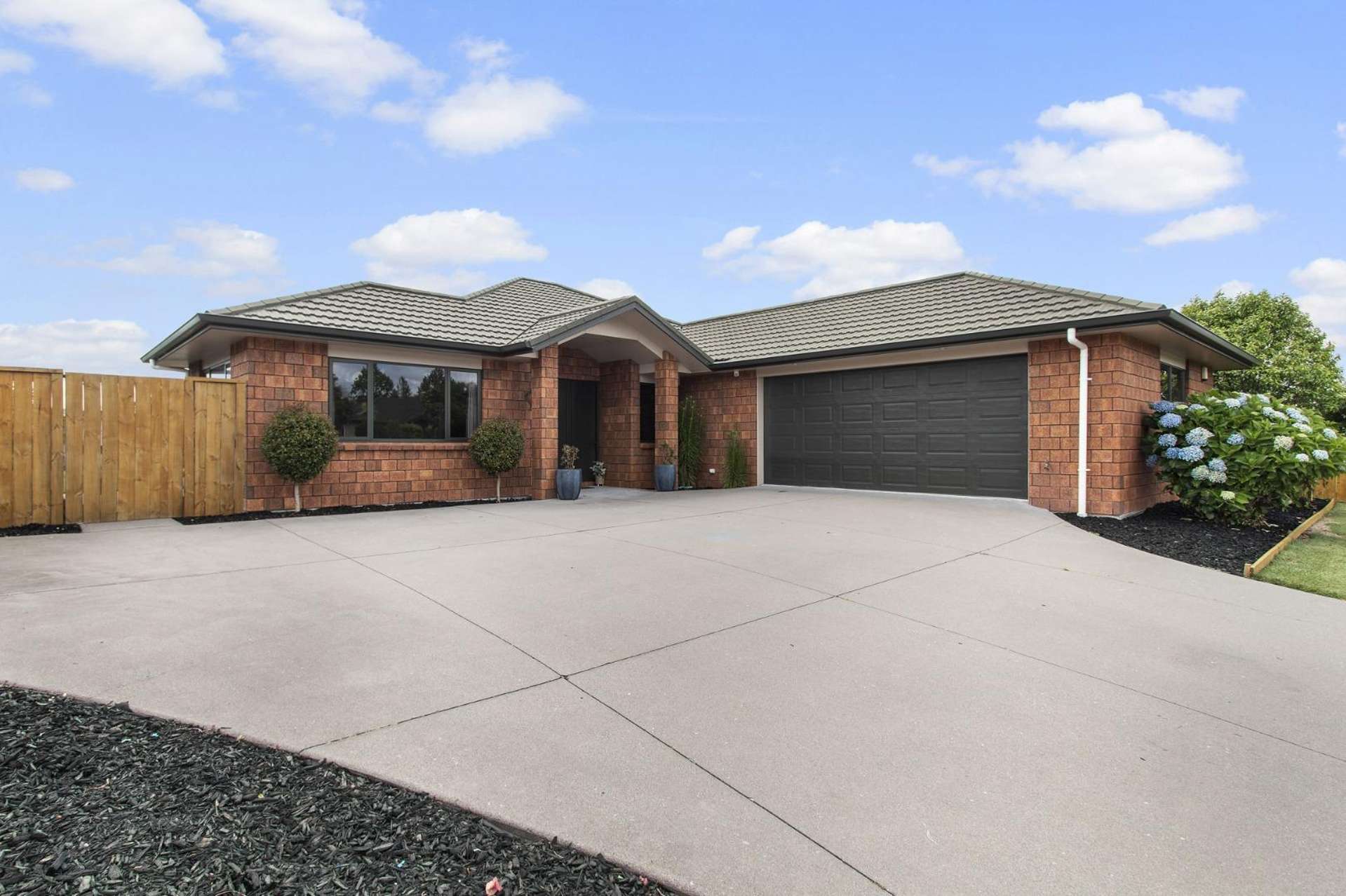 22 Whitney Place 2612_0