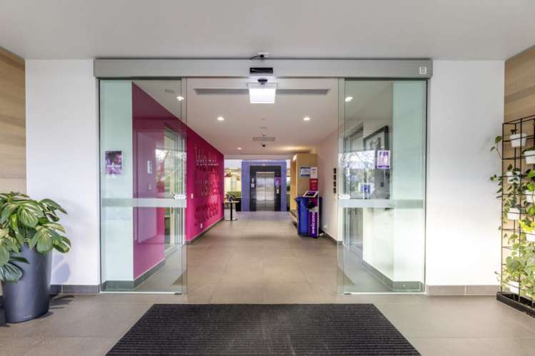 17 Sir William Pickering Drive Burnside_2