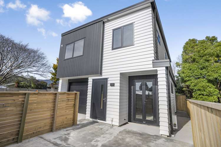 15B Rowe Parade Wainuiomata_2