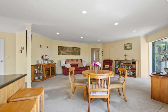 29f Baring Terrace Strandon_4