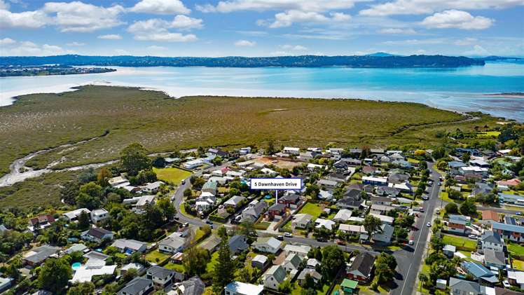 5 Dawnhaven Drive Te Atatu Peninsula_24