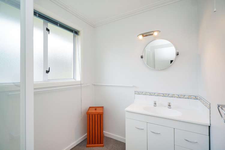 64 Ariki Avenue Otatara_15