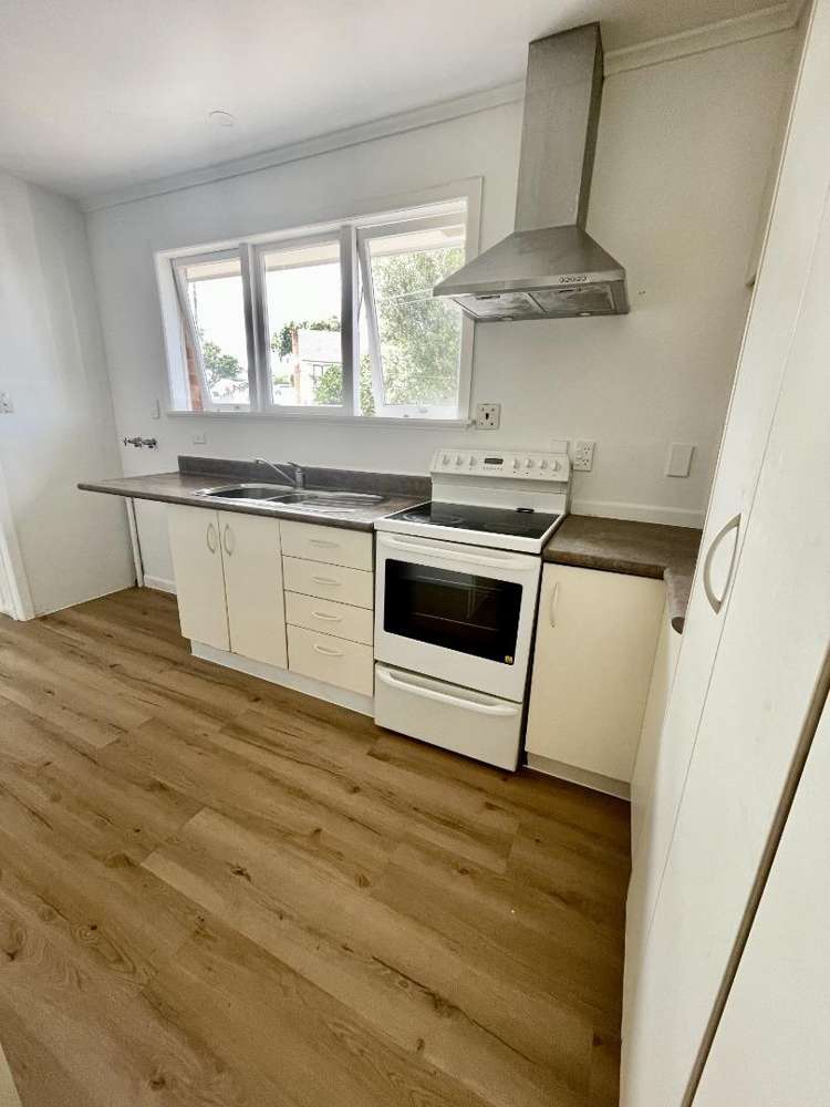 1/9a Dornwell Road Three Kings_16