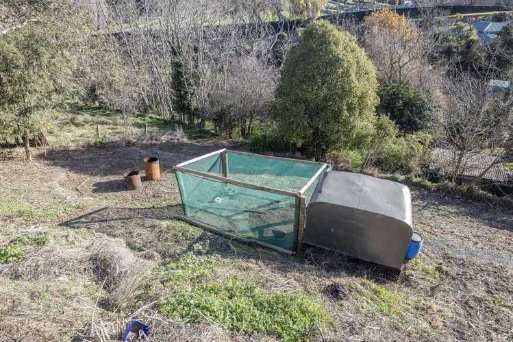 52 Perth Street South Hill_21