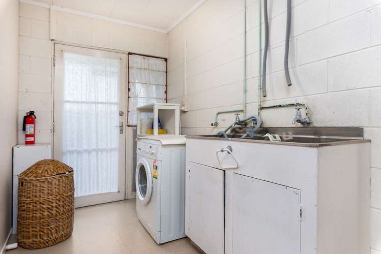 7 Roick Parade Glen Eden_17