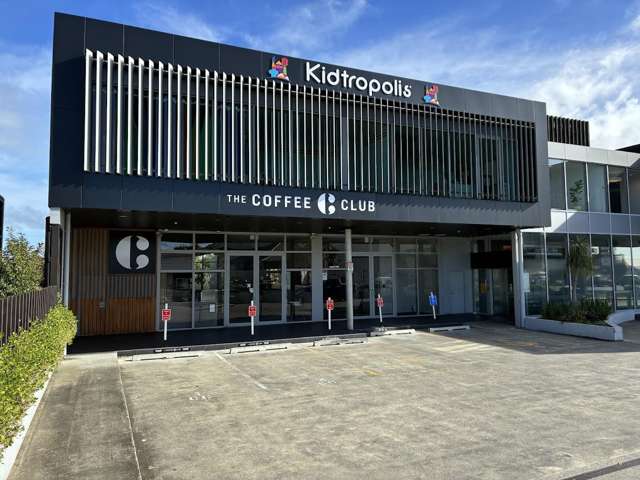 Lincoln Road Cafe Fit Out