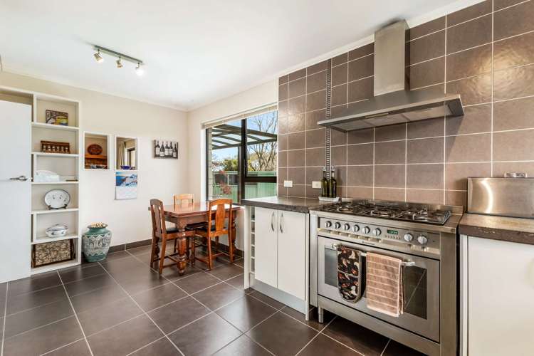 351 Tukapa Street Hurdon_4