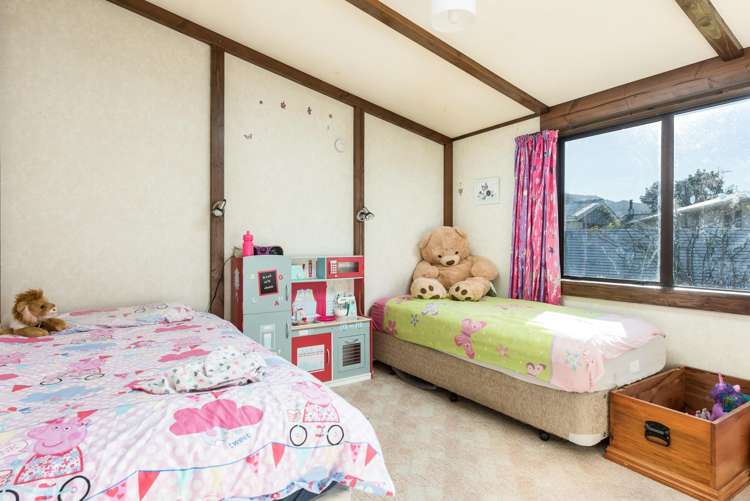 1896 State Highway 1 Tuamarina_11