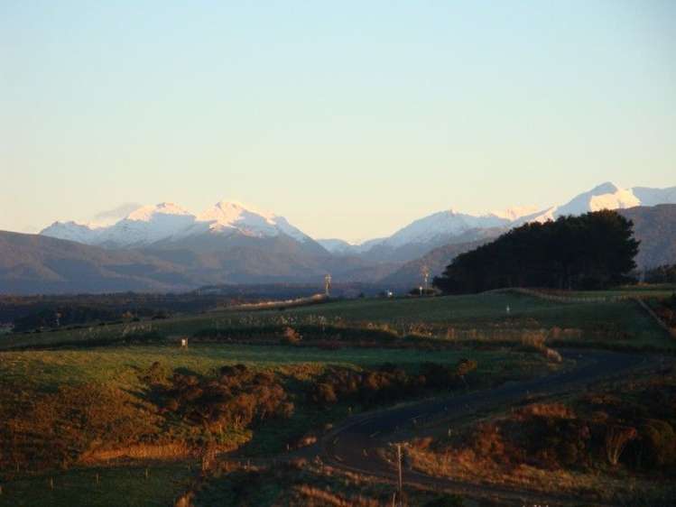 61 The Cliffs Tuatapere_9