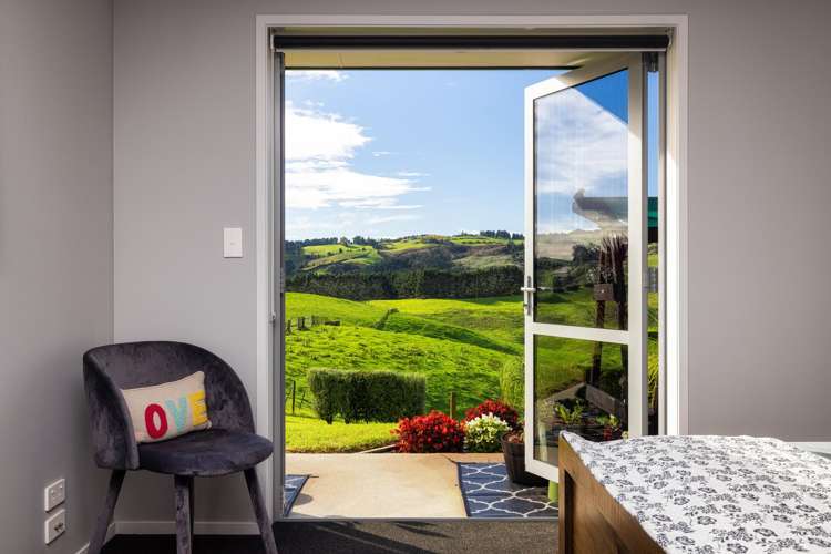 65 Hereford Road Oropi_21