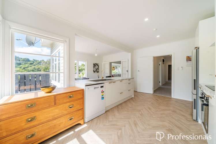 6 Te Whiti Grove Korokoro_5