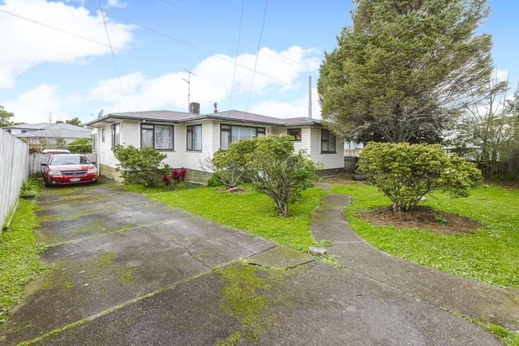 108 Clayton Avenue Otara_1