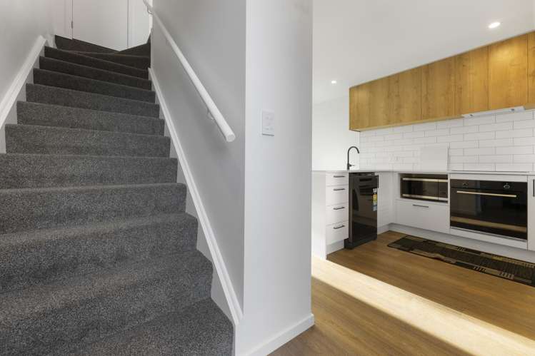 9 Edmund Anscombe Place Caversham_15