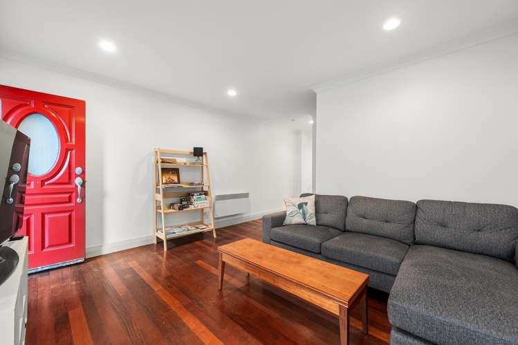 9/43 Nairn Street Mount Cook_3