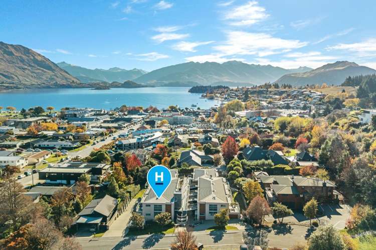 201/29 Warren Street Wanaka_15