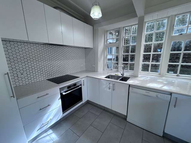 145 Kelburn Parade Kelburn_1