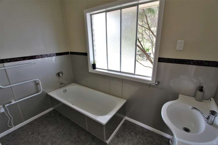 27 East Grampian Street Tokoroa_15