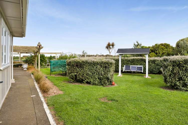 15 Auroa Road Otakeho_5