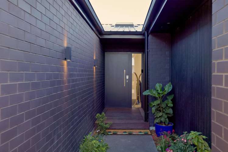 14 Carex Rise Cracroft_21