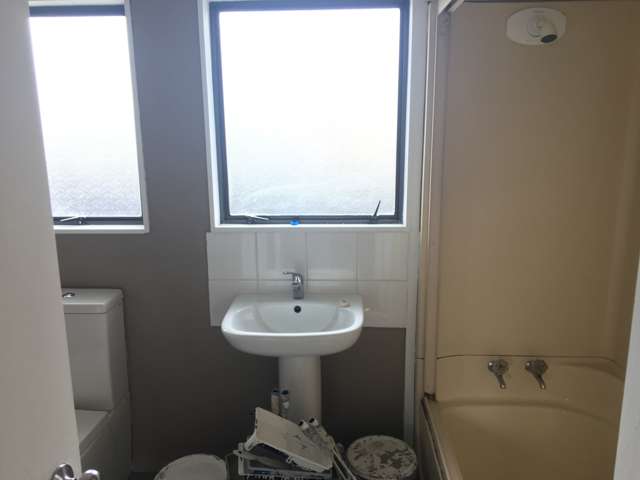 2/90 Maich Road Manurewa_3