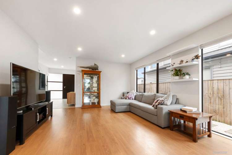 19 Myland Drive Hobsonville_11