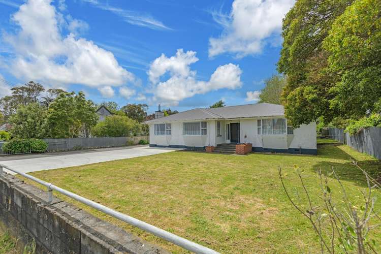 176 Bridge Street Bulls_7