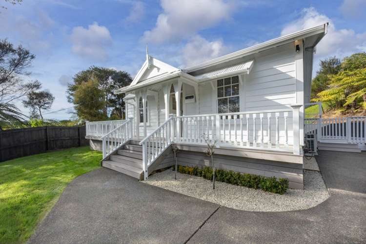 703 Huia Road Parau_19
