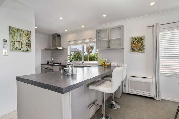 6 Bodi Place Te Atatu South_5