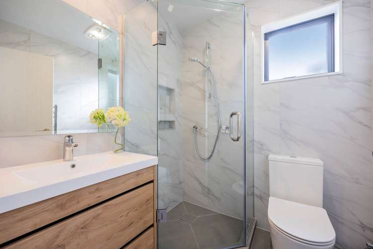 1/91 Beach Road Te Atatu Peninsula_8