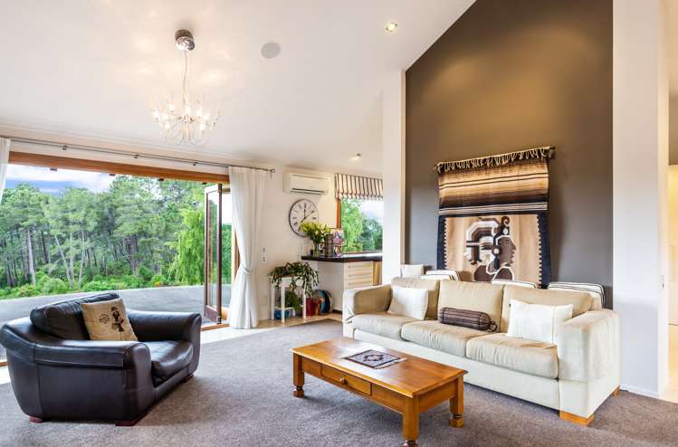 128 Ferndale Way Rangatira Park_23