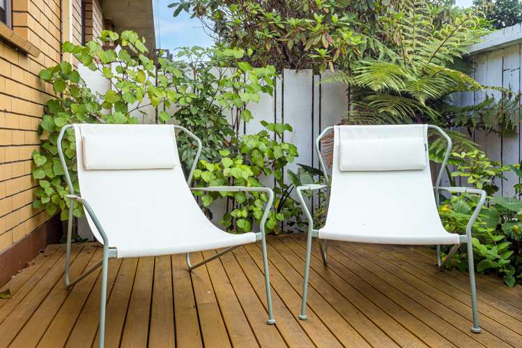 8 Conrad Place Leamington_16