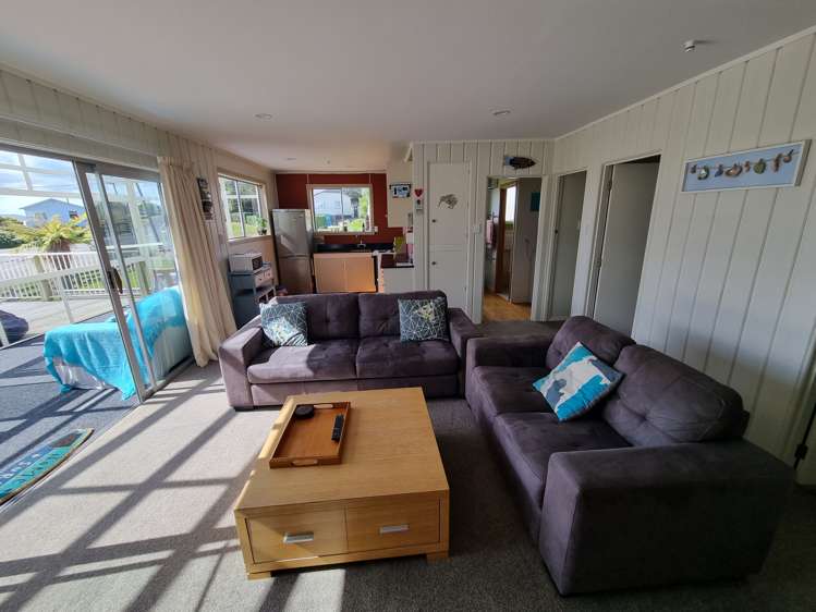 3 Violet Street Riverton_8