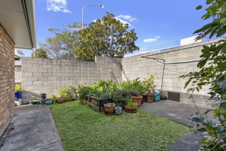 1/173 Mokoia Road Birkenhead_24