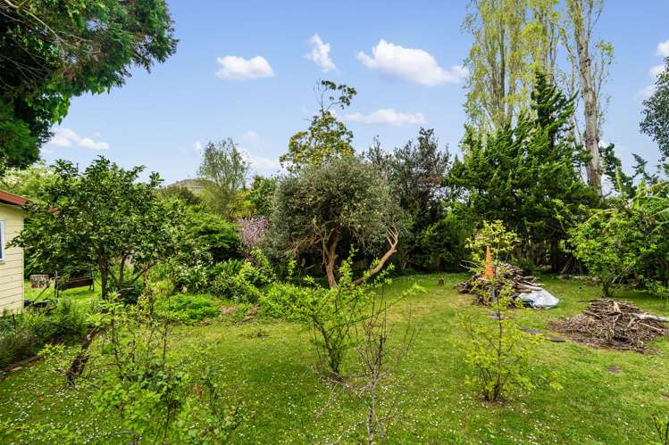 16 Tindall Crescent Otara_9