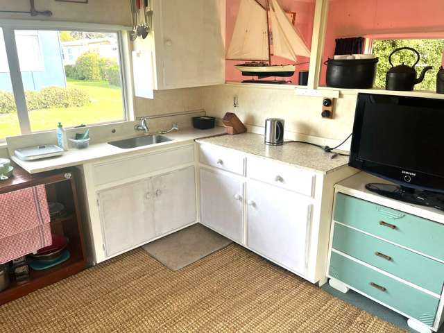 Hut 8/449 Fisheries Road Glenavy_1