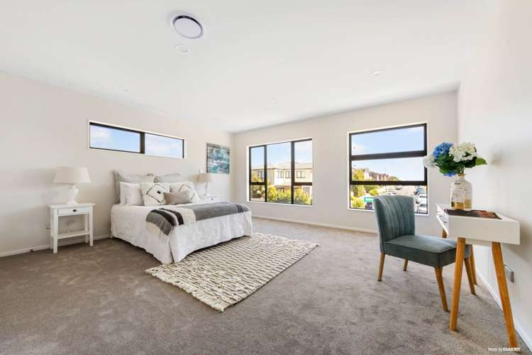 22 Castlebane Drive Flat Bush_11