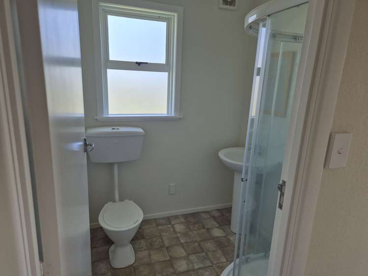 2/310 Lyndon Road West Hastings_5