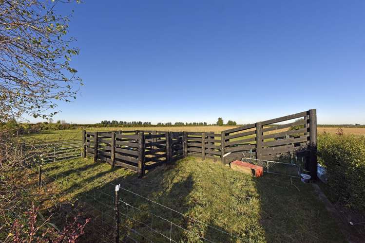 637 Cullens Road Darfield_13