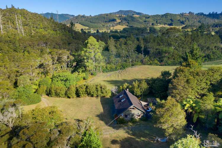 205 Hikuai School Road Hikuai_11