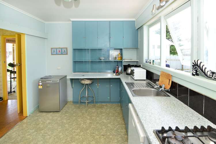 121 Centreway Road Orewa_10