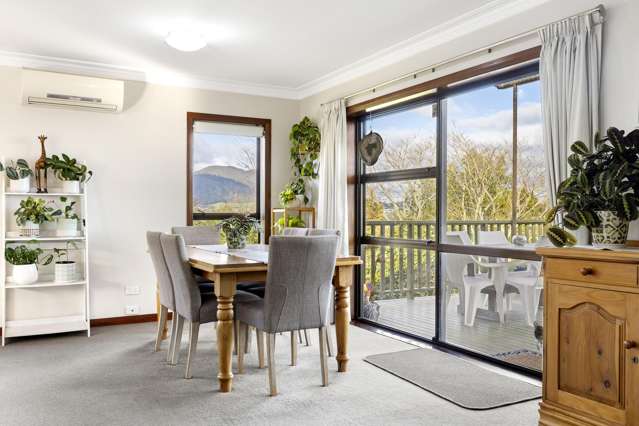 3 Bracken Row Rangatira Park_4