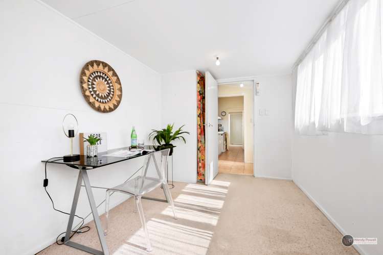 8 Buick Street Petone_12