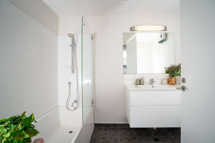 2/20 Garrett Street Te Aro_22