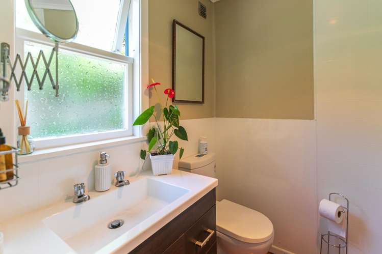 15 Pohue Creek Road Waiomu_14