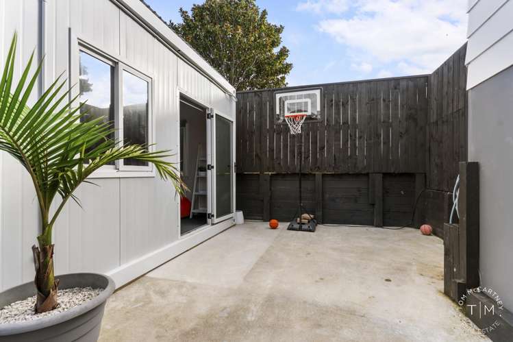 1/150 Bradbury Road Botany Downs_18