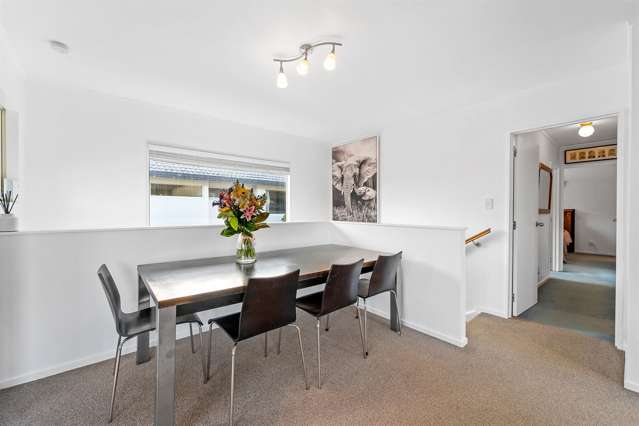 2/15 Ellenbury Place Stanmore Bay_4